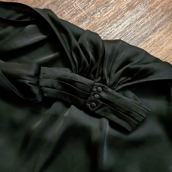 Top - Picture 5 of 6